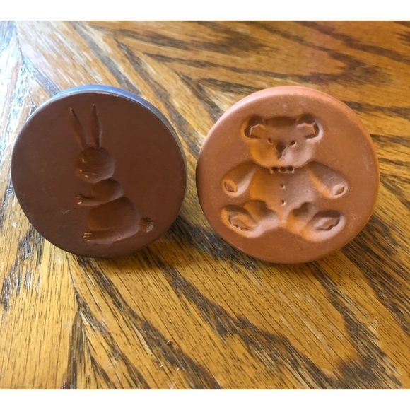 Vintage Terracotta 2” Butter Or Cookie Press Vintage Clay Teddy Bear Bunny - Picture 1 of 10